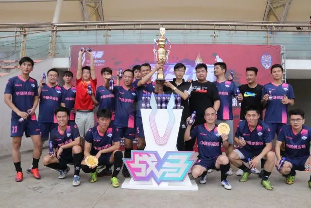 韦德：季后赛赢球的公式是 靠球星赢2场+靠角色球员和教练各赢1场